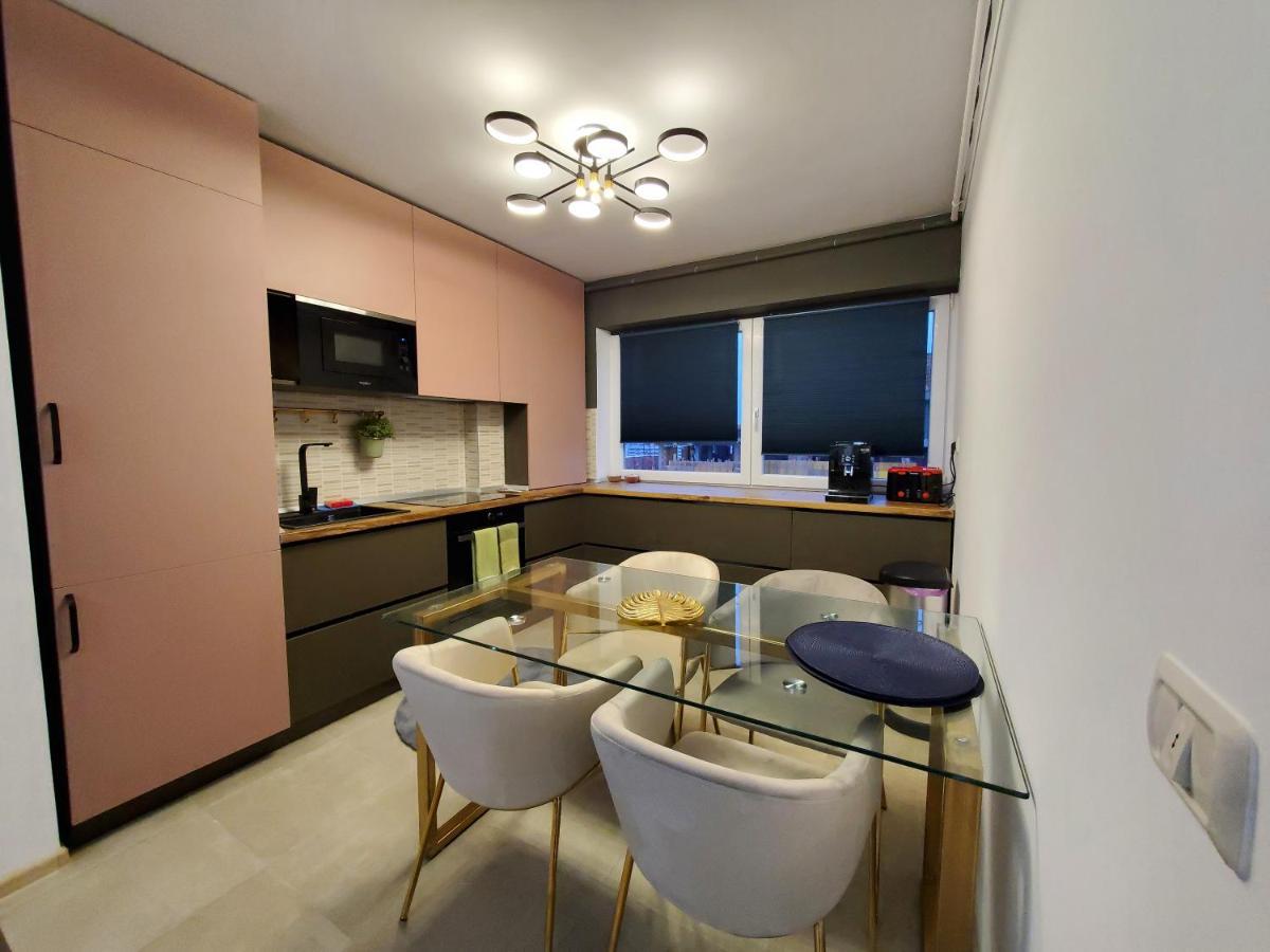 Jad- Penthouse With Jacuzzi And Mountain View - Coresi Braşov Exterior foto